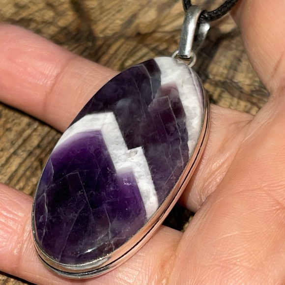 Chevron Amethyst Pendant 2 1/4” - Picture 7 of 15